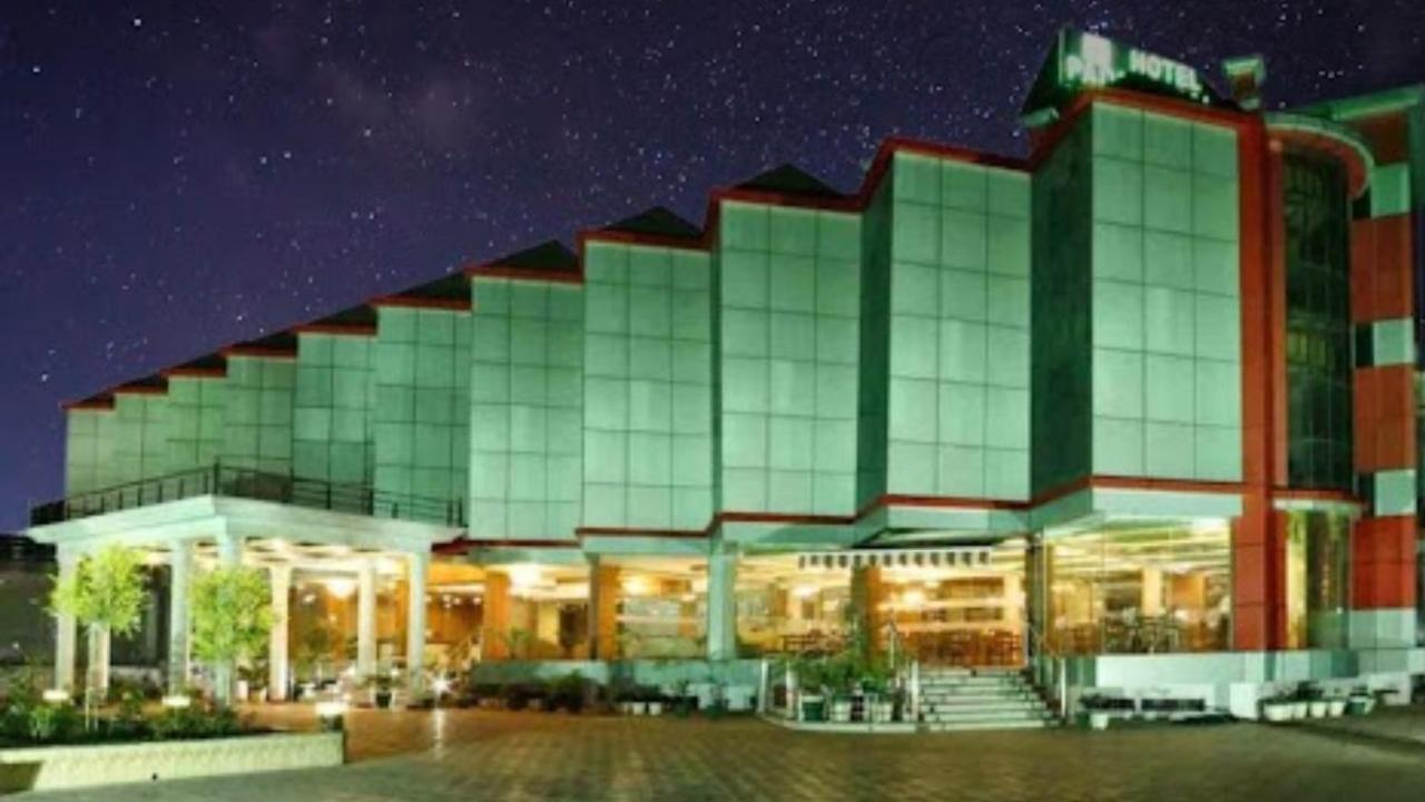 فندق بادميني بالاس Rāni Pokhri المظهر الخارجي الصورة